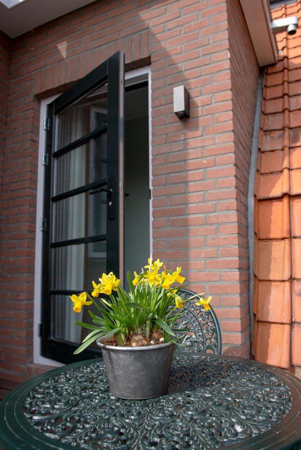 The Lake Inn Nieuwkoop 外观 照片